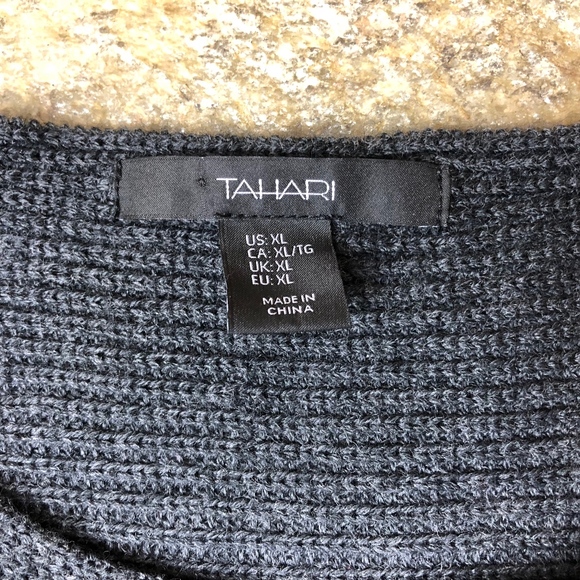 Tahari Women's Crop Sweater Size XL Gray Wool Knit - Picture 2 of 5